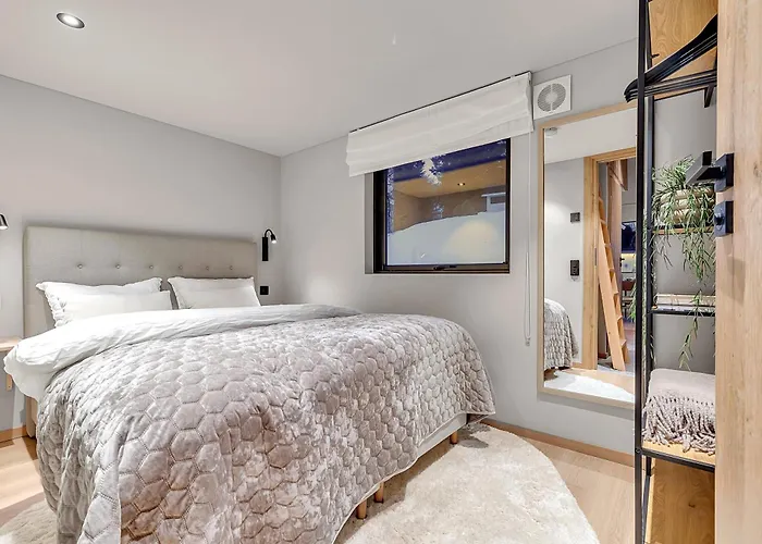 아파트 Brand New Mini Close To Center *